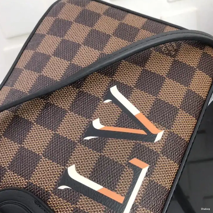 Bags 1906BL0001 LV 0812